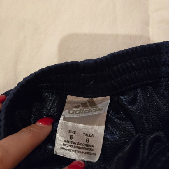 ADIDAS BOYS SHORTS - Picture 3 of 4
